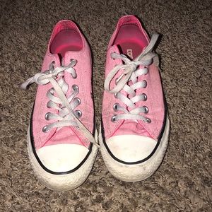 Converse size 7 pink